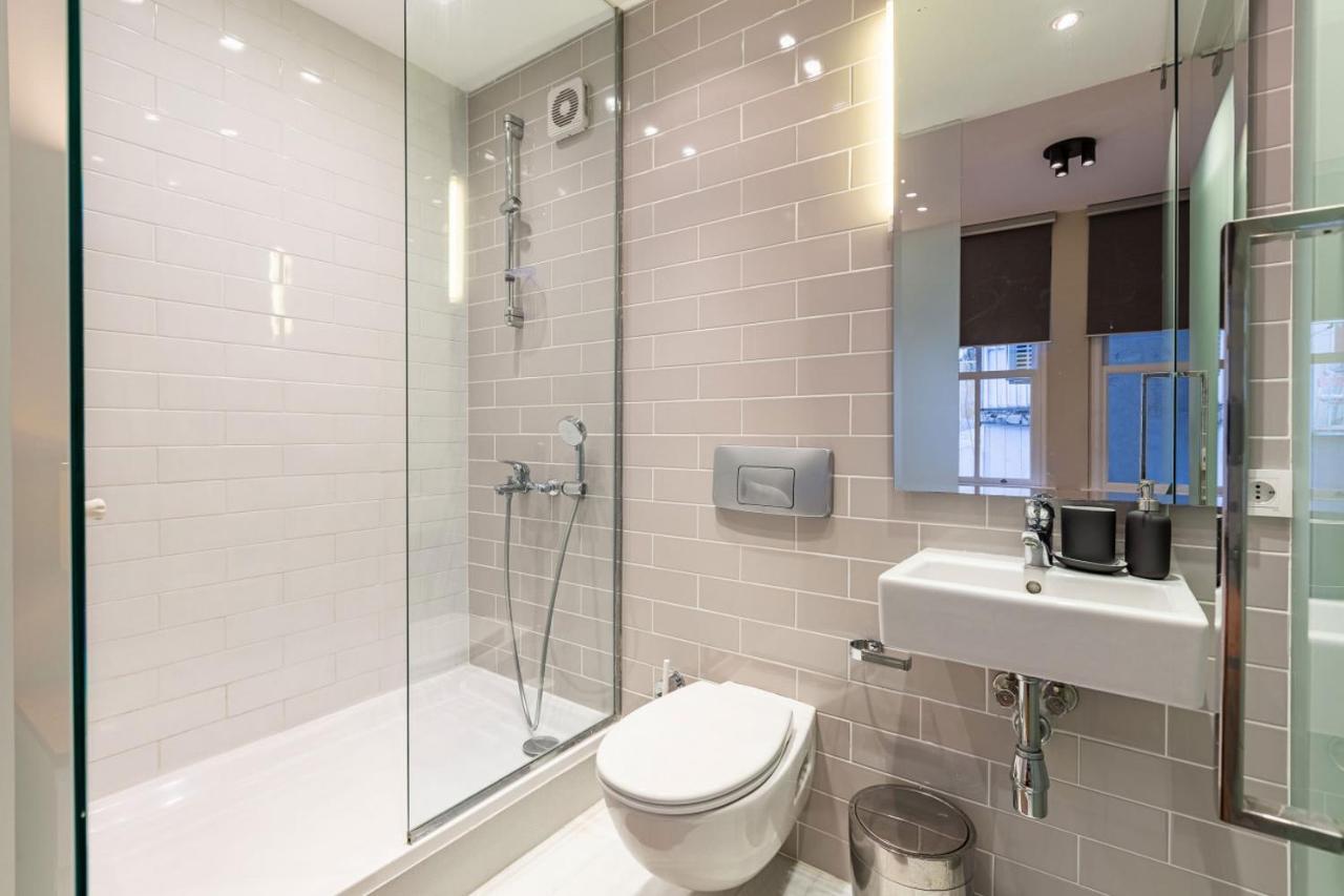 Mesmerizing Flat With Bosphorus View In Beyoglu Lejlighed Istanbul Eksteriør billede