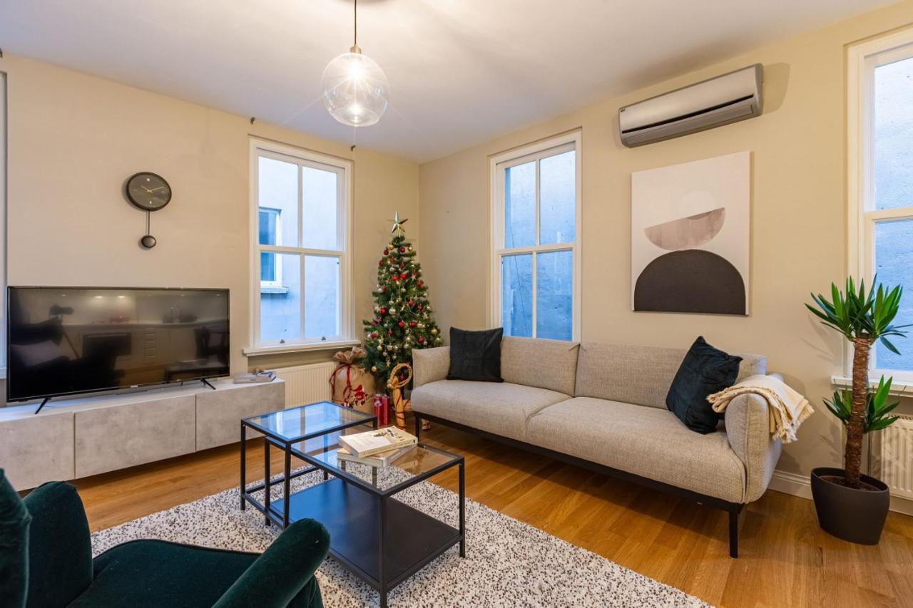 Mesmerizing Flat With Bosphorus View In Beyoglu Lejlighed Istanbul Eksteriør billede