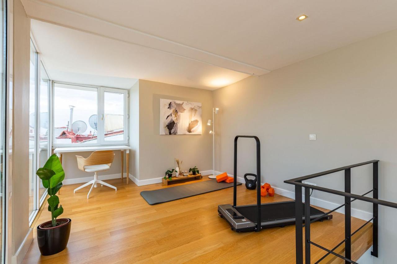 Mesmerizing Flat With Bosphorus View In Beyoglu Lejlighed Istanbul Eksteriør billede